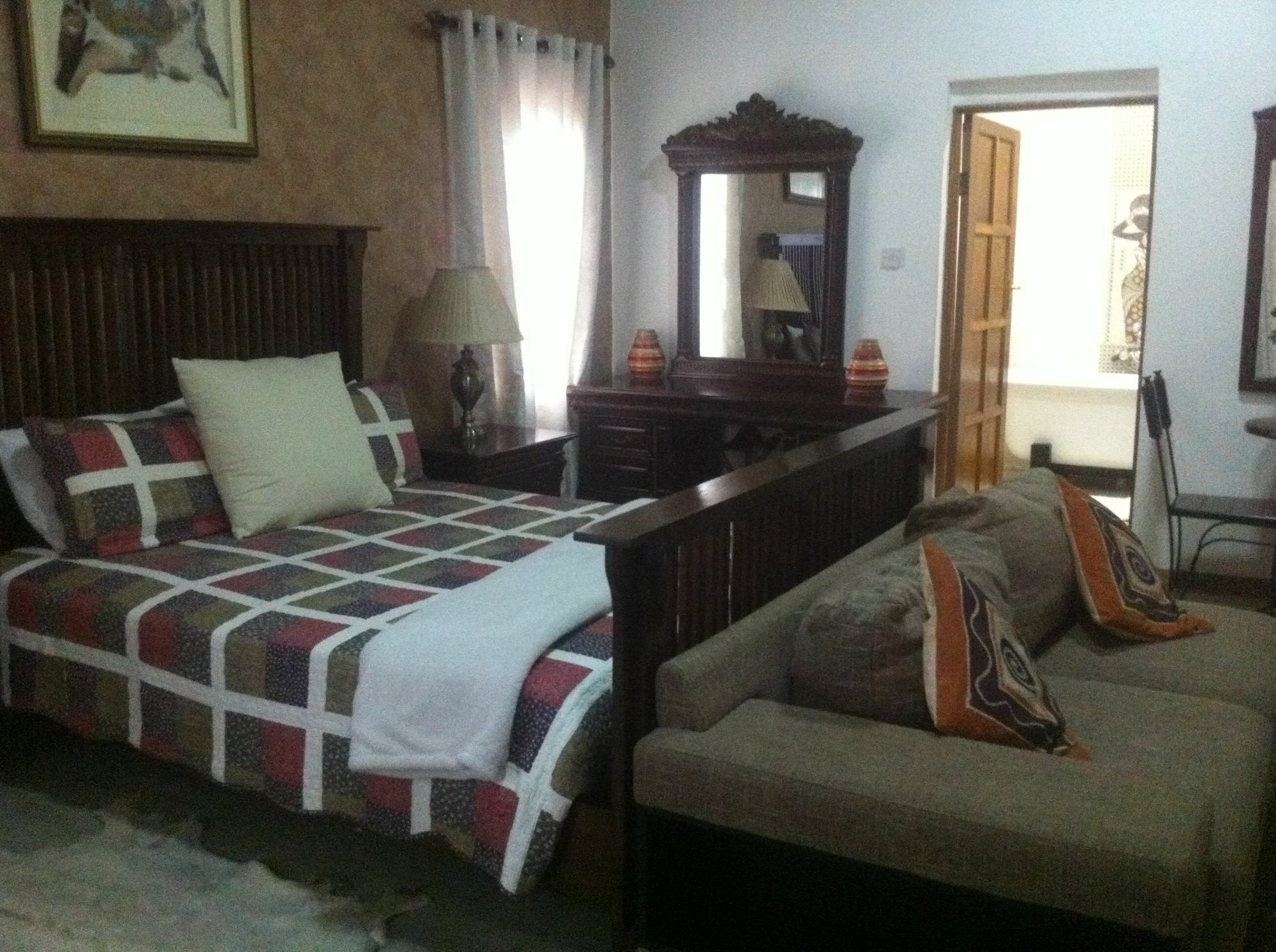 African Home Hotel ハボローネ エクステリア 写真