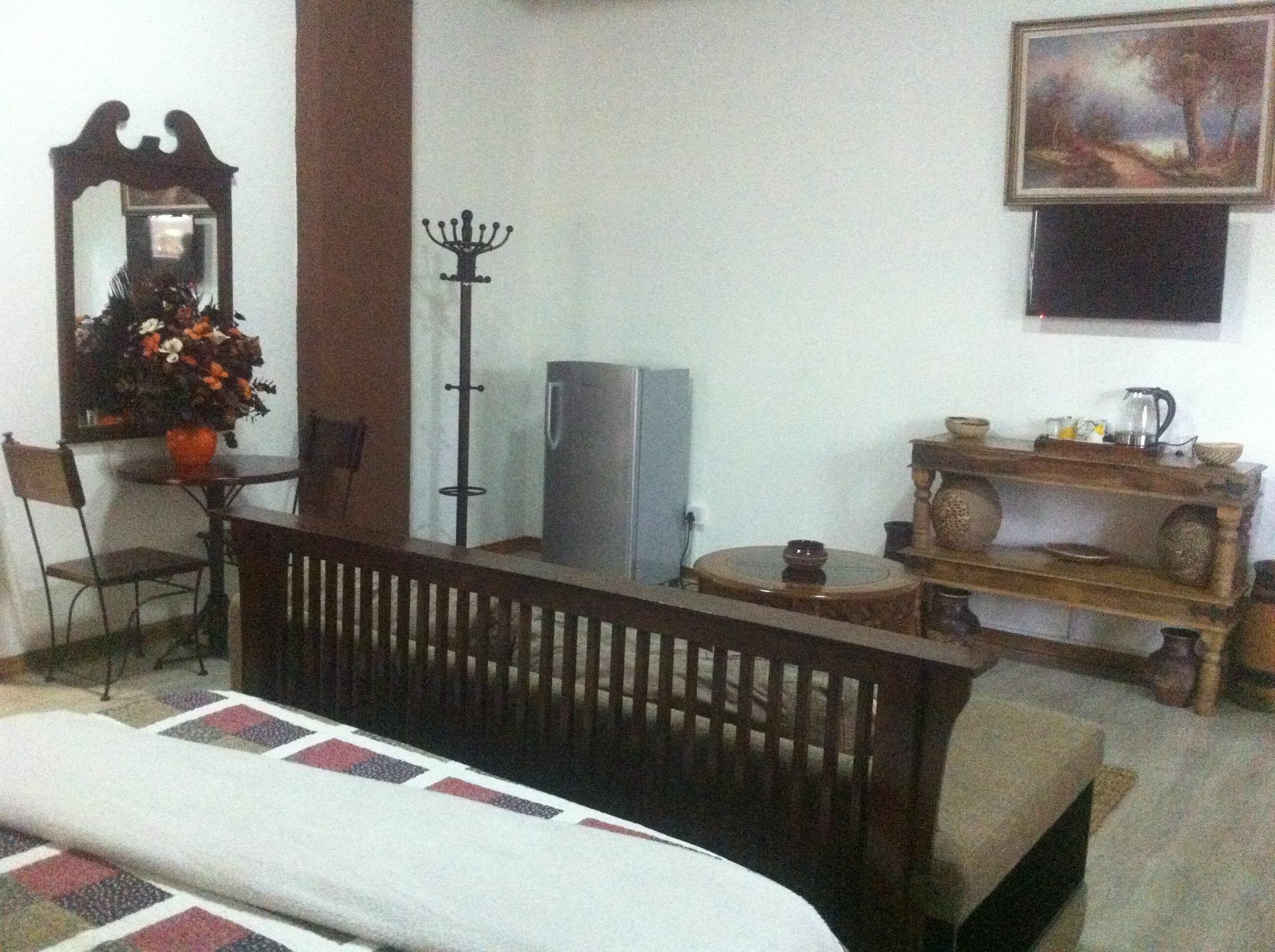 African Home Hotel ハボローネ エクステリア 写真