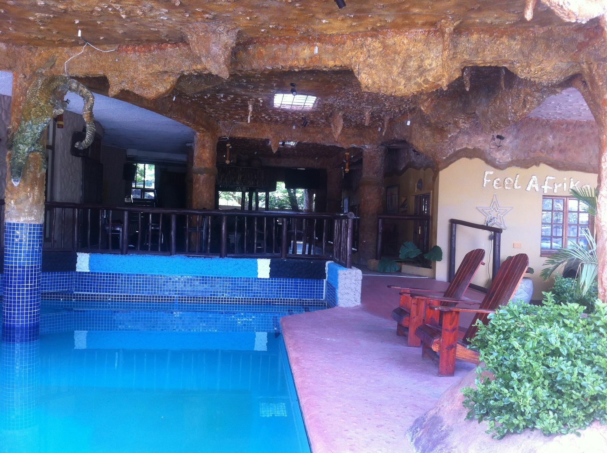 African Home Hotel ハボローネ エクステリア 写真